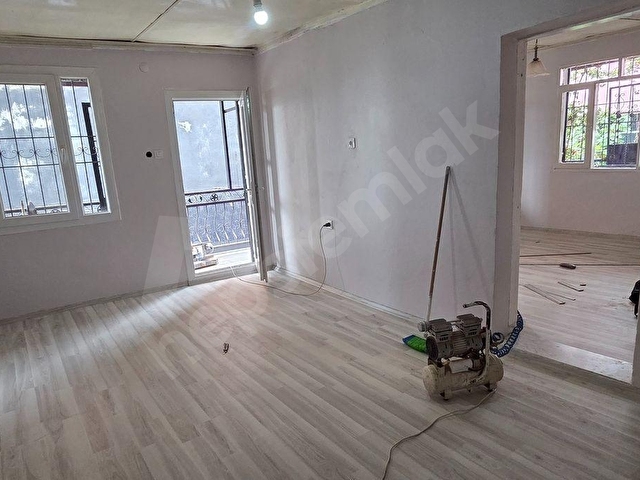 Bayraklı F.Edip Baksı mah **müstakil** kiralık ev 2+1 - Görsel 3