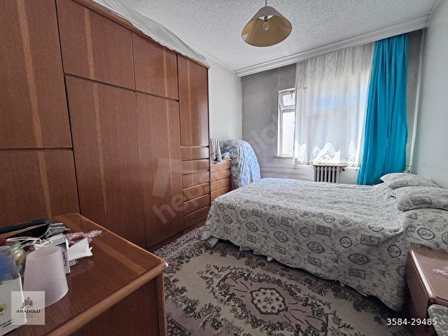 ANADOLUDAN BAHÇELİEVLERDE 3+1 ORTA KAT ÖN GÜNEY OTOPARKLI - Görsel 9