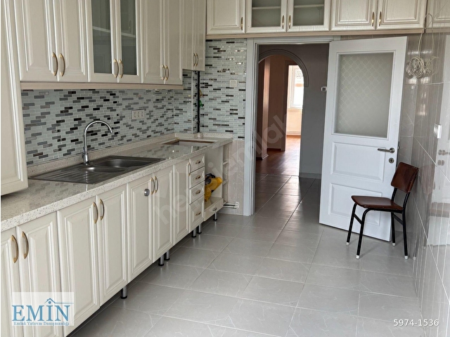 GATA KARŞISINDA 3+1 KOMBİLİ 3.KAT 120m2 G.BATI ÇOK BAKIMLI - Görsel 16