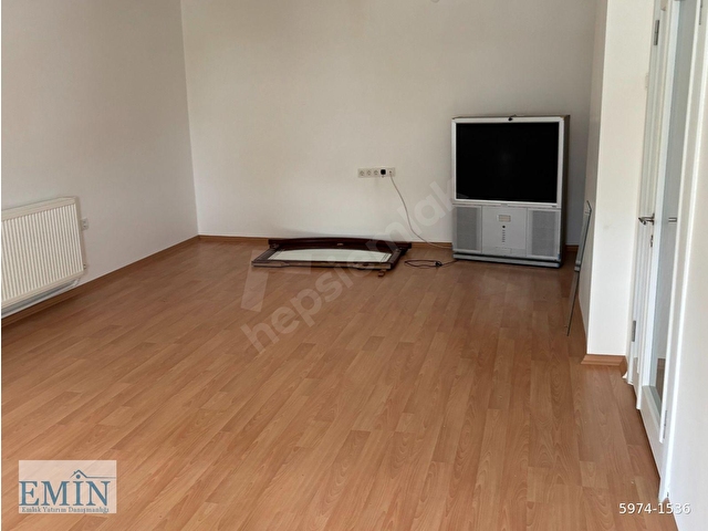 GATA KARŞISINDA 3+1 KOMBİLİ 3.KAT 120m2 G.BATI ÇOK BAKIMLI - Görsel 4