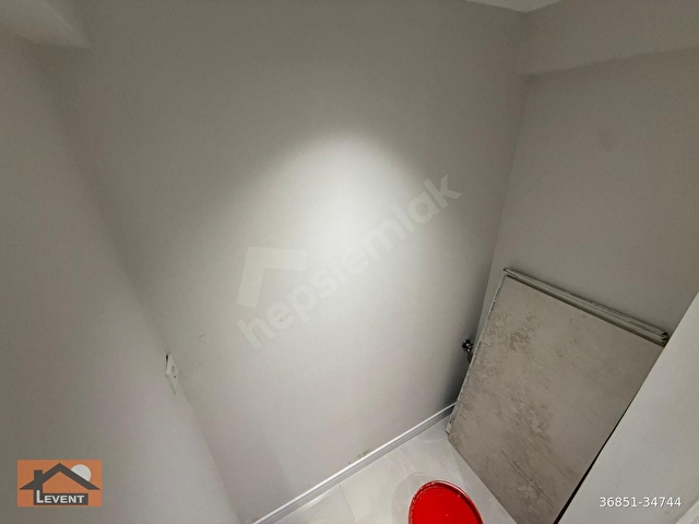 LEVENTTEN DİKMEN VADİSİ YAKINI 2+1,100M2 LÜKS YAPILI ÇİFT BANYOLU GİRİŞ KATTA BALKONLU AÇIK OTOPARK - Görsel 23
