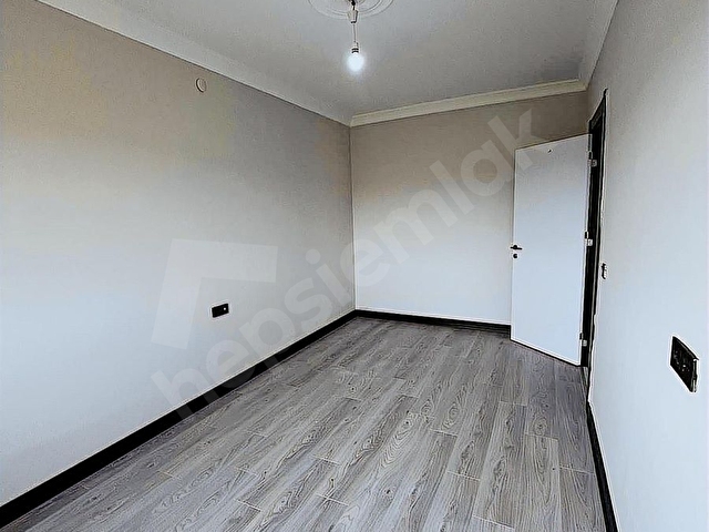 SEFERİHİSAR TOKİDE ÖNÜ AÇIK EKSTRALI KİRALIK 3+1 DAİRE - Görsel 21