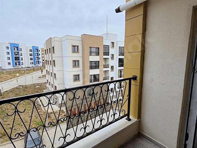 SEFERİHİSAR TOKİDE ÖNÜ AÇIK EKSTRALI KİRALIK 3+1 DAİRE - Görsel 11