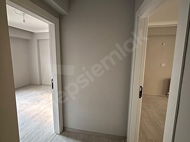İHSANİYE MAHALLESİNDE 2+1 SATILIK ARA KAT DAİRE - Görsel 5