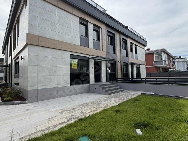 FLORYADA KONAKLI SOKAKTA PERA EMLAKTAN LÜX SATILIK TRİPLEX VİLLA - Görsel 13