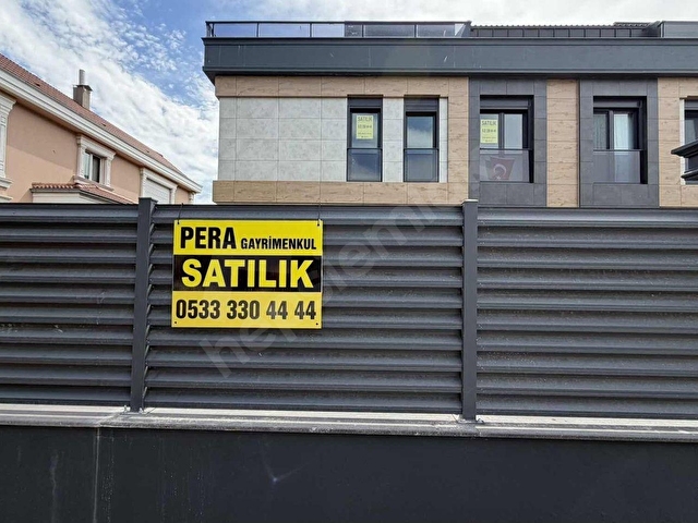 FLORYADA KONAKLI SOKAKTA PERA EMLAKTAN LÜX SATILIK TRİPLEX VİLLA - Görsel 4