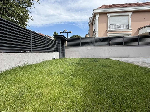 FLORYADA KONAKLI SOKAKTA PERA EMLAKTAN LÜX SATILIK TRİPLEX VİLLA - Görsel 22
