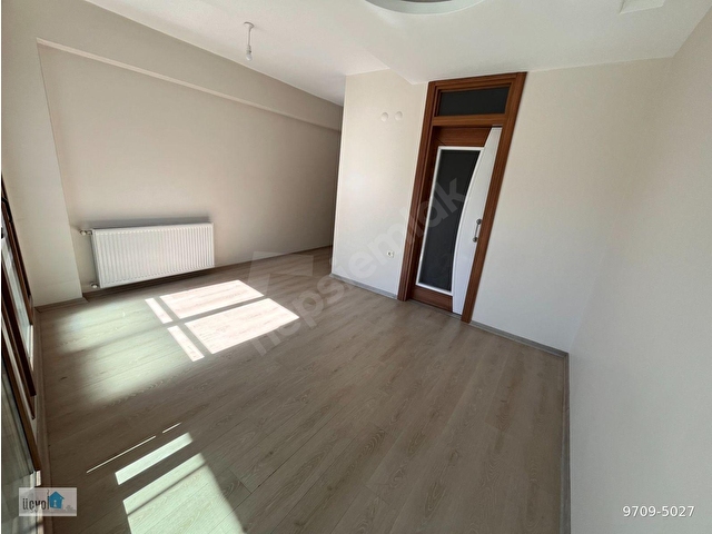 İnönü Caddesinin Bir Sokak Üzerinde Üçyol Metro Yakın 2+1 90 m2 8 Yıllık Bina Lüx Kiralık Daire - Görsel 16