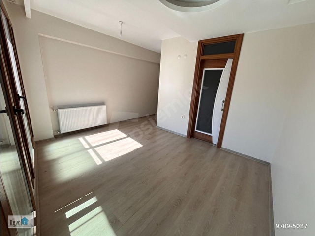 İnönü Caddesinin Bir Sokak Üzerinde Üçyol Metro Yakın 2+1 90 m2 8 Yıllık Bina Lüx Kiralık Daire - Görsel 17
