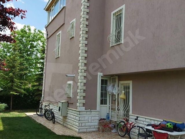 GÖLBAŞI MARTIKÖY SİTESİNDE 4,5+1 SATILIK VİLLA - Görsel 8