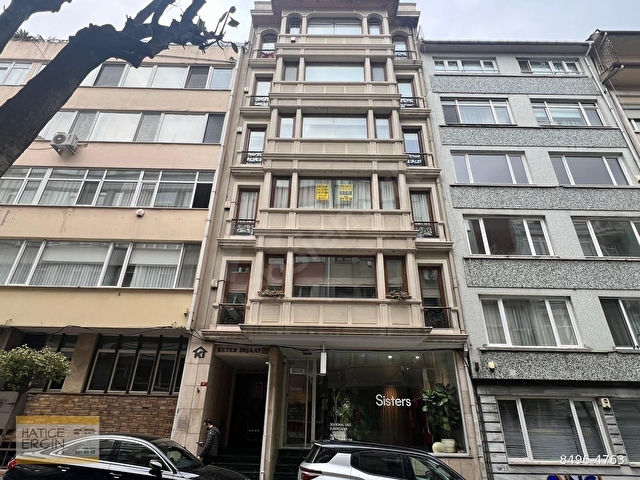 TEŞVİKİYE MAHALLESİ TOPAĞACI MEYDANDA SATILIK 3+1 DAİRE - Görsel 2