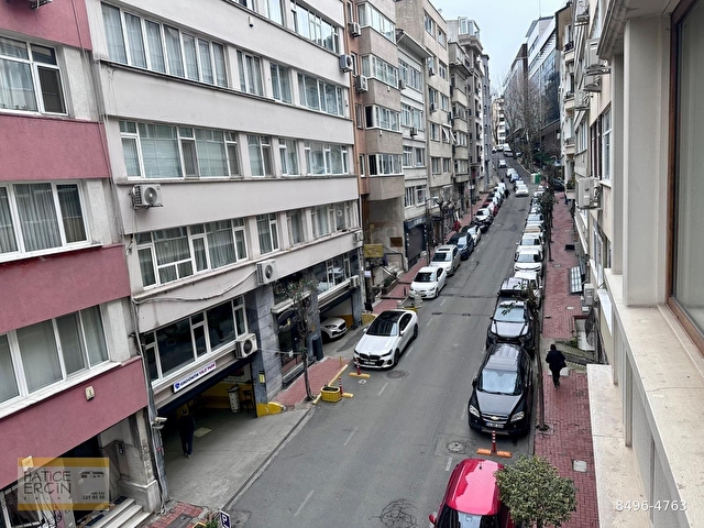 TEŞVİKİYE MAHALLESİ TOPAĞACI MEYDANDA SATILIK 3+1 DAİRE - Görsel 11
