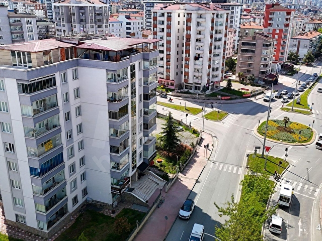 CAĞALOĞLUNA CEPHE GENİŞ 3+1 ÇEVRESİ AÇIK - Görsel 3