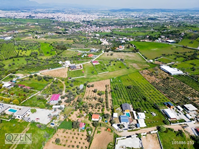 QZEN DEN 4000 M2 ARSA İÇERİSİNDE 3+1 VE 2+1 EVİ OLAN ÇİFTLİK - Görsel 11
