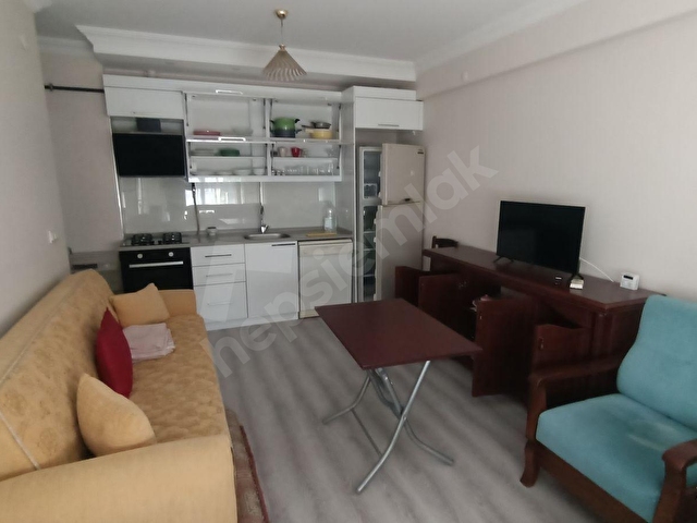 Ordu Bulvar Karşıyaka Emniyet yakını eşyalı 1+1 kiralık daire - Görsel 9