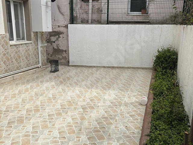 Urla yeraltı Mahallesinde giriş katta bahçeli kiralık ofis - Görsel 7