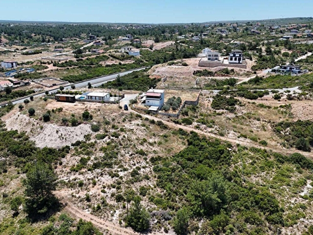 DİDİM SEYRANTEPEDE BAFA GÖLÜ MANZARALI 650 M2 TEPE ARSA - Görsel 13