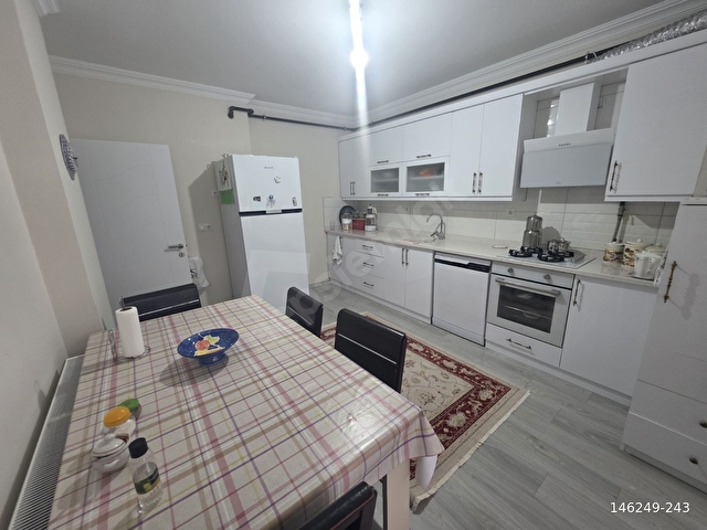 GÖRGEÇ EMLAKTAN MERKEZİ LOKASYONDA SATILIK 3+1 DAİRE - Görsel 3