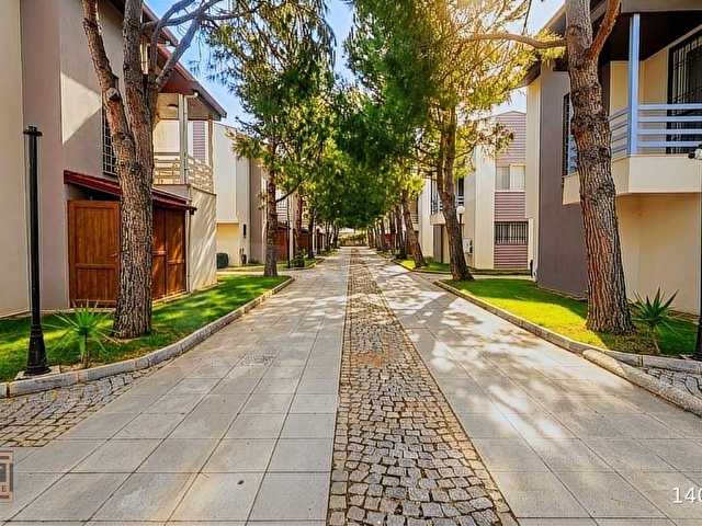 Kuşadası Davutlarda Havuzlu site içersinde 3+1 Villa - Görsel 11