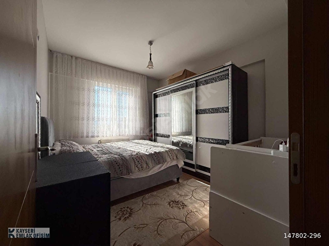 MİTHATPAŞA MAH.3+1 SATILIK FERAH ARA KAT DAİRE - Görsel 2
