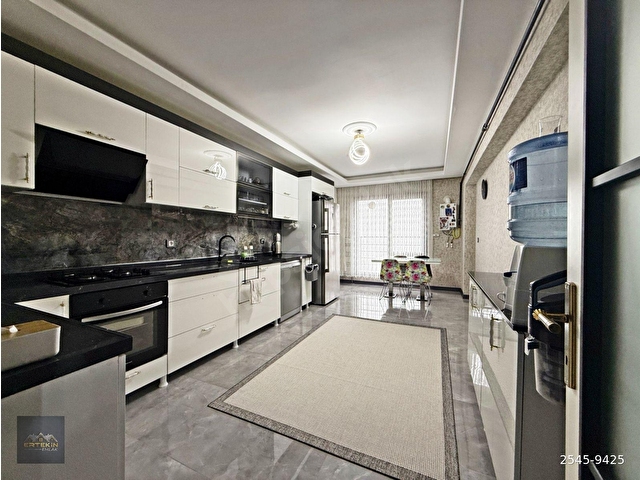 ERTEKİN EMLAKTAN PURSAKLARDA SİTE İÇERİSİNDE TERAS BALKONLU G.ODALI 4+1 LÜKS DAİRE