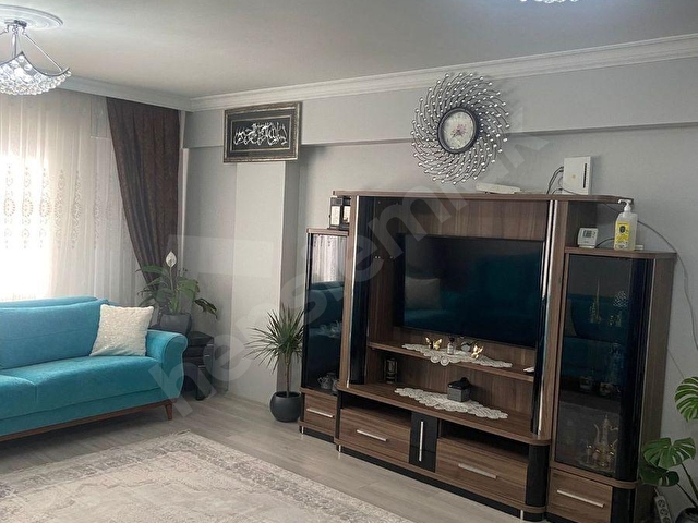 BUCA YENİGÜN MAHALLESİNDE SATILIK 3+1 FULL YENİLENMİŞ DAİRE - SF EMLAK - Görsel 4