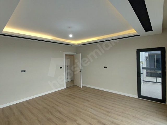 TRAKYANIN GÜNDEN GÜNE DEĞERLENEN BÖLGESİ KAPAKLI DA 2+1 DAİRE - Görsel 7