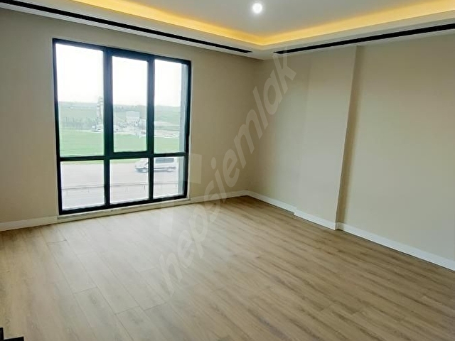 TRAKYANIN GÜNDEN GÜNE DEĞERLENEN BÖLGESİ KAPAKLI DA 2+1 DAİRE - Görsel 8