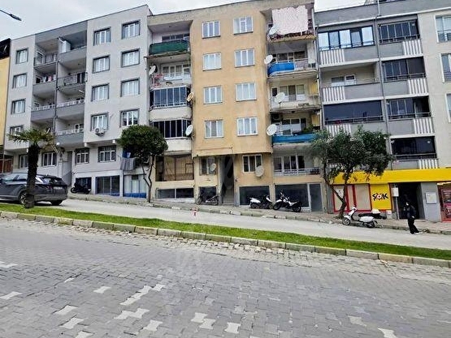 İNCEOĞLUNDAN CUMHURİYETTE SATILIK ARA KAT 3+1 DAİRE - Görsel 2