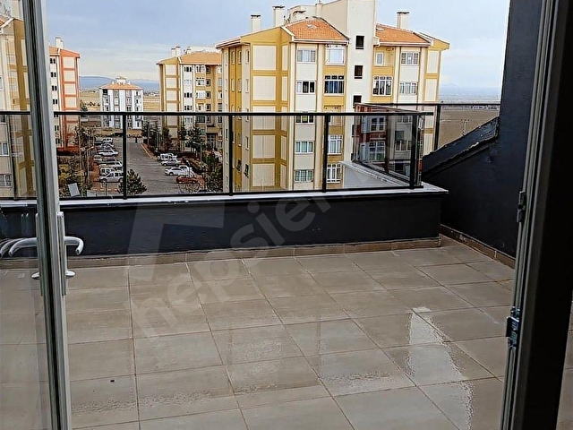 THORDAN KİRALIK KONYA EREĞLİ VAV BULVARDA TERASLI 1+1 DUBLEKS!