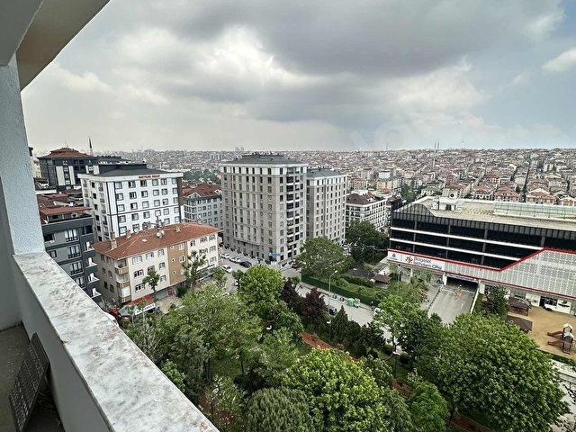 BAHÇELİEVLER DEVLET HASTANESİ YANI SİTE İÇERİSİNDE SATILIK DAİRE - Görsel 3