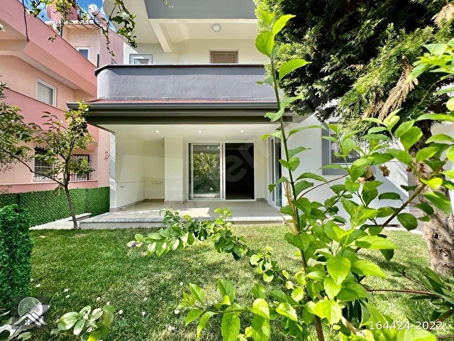 ✨AKÇAY AY EMLAKTAN✨GENİŞ MANZARALI TERASLI KENDİNE AİT GENİŞ BAHÇELİ SATILIK 3+1 MÜSTAKİL VİLLA