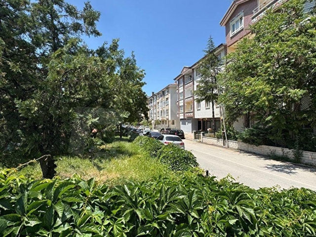 ETİMESGUT MERKEZDE PARK MANZARALI 2+1 SATILIK DAİRE - Görsel 3