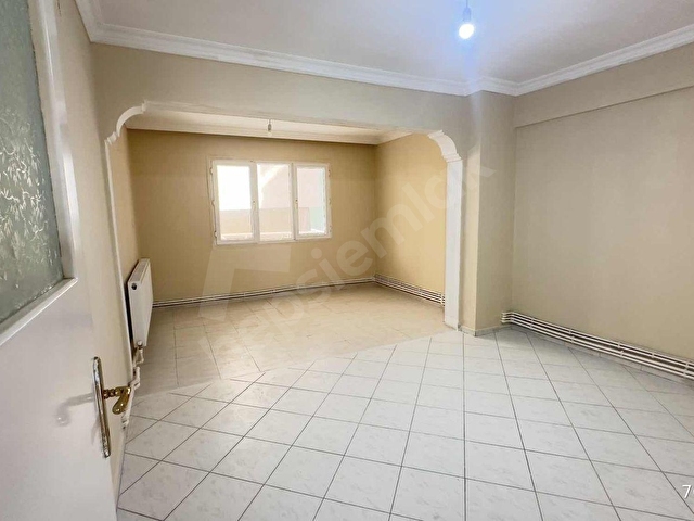 SALMANDAN BAYRAKLI POSTACILAR MAH.KİRALIK GENİŞ 2+1 DAİRE - Görsel 8
