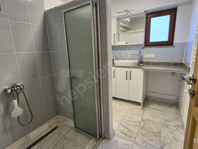 Çanakkale Bayramiçde Üç Daireli Bahçeli  Bakımlı Apartman Komple Satılık - Görsel 13