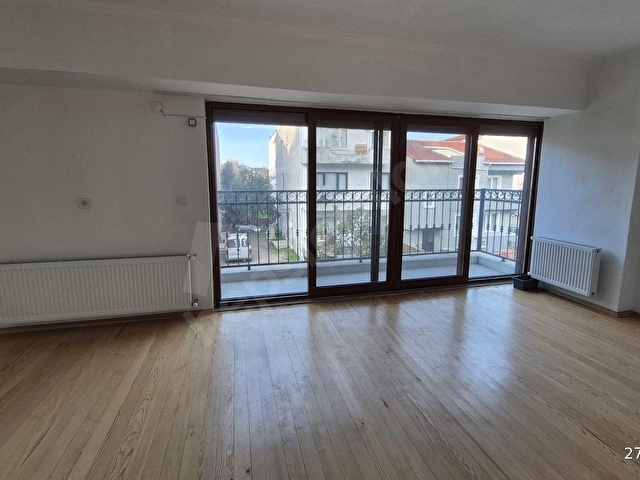 Çanakkale Bayramiçde Üç Daireli Bahçeli  Bakımlı Apartman Komple Satılık - Görsel 16