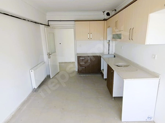 VADİM EMLAKTAN KARŞIYAKA MAH TAŞTEPE İ.Ö.O YANI SİTE İÇİ DAİRE - Görsel 3