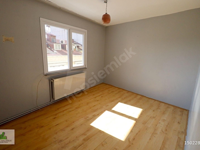 Seyrantepe Metroya Yakın 2+1 Kiralık 3. Kat Daire (80m²)