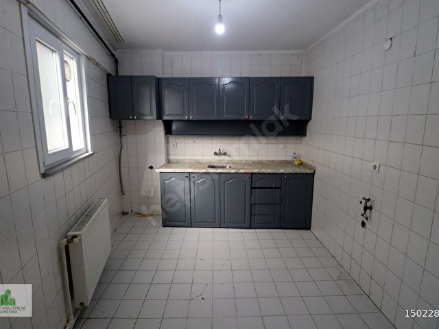 Seyrantepe Metroya Yakın 2+1 Kiralık 3. Kat Daire (80m²) - Görsel 13