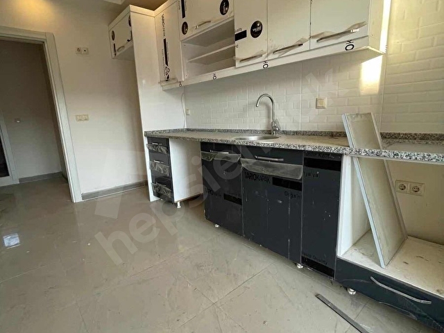 BOZYAKA MAHALLESİNDE 3 YILLIK 2+1 SATILIK DAİRE - Görsel 9