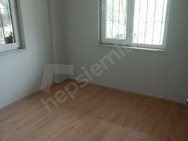 ALTINOVA ORTA MAHALLE DE MÜSTAKİL TADINDA GİRİŞ KAT 3+1 - Görsel 15