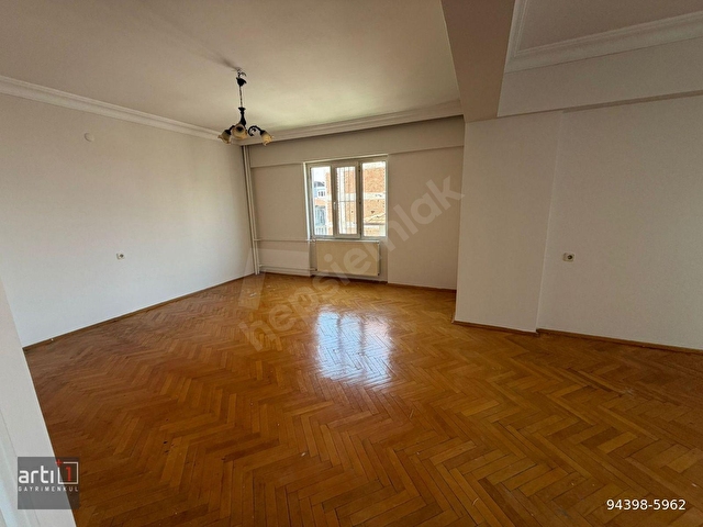 +1DEN KIBRISŞEHİTLERİ CADDESİNDE 160 M2 3+1 KİRALIK - Görsel 2