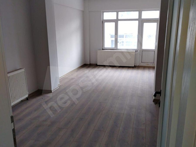 TURYAP BANDIRMADAN ÇARŞI MERKEZDE TADİLATLI DAİRE - Görsel 5