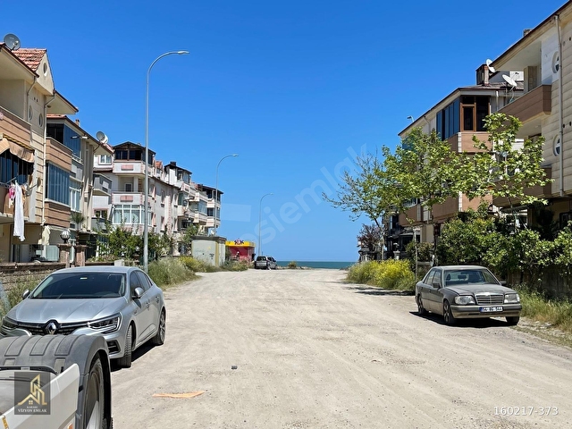 VİZYON EMLAKTAN DENİZE 100 MT MESAFEDE ARA KAT EŞYALI 2+1 DAİRE - Görsel 5