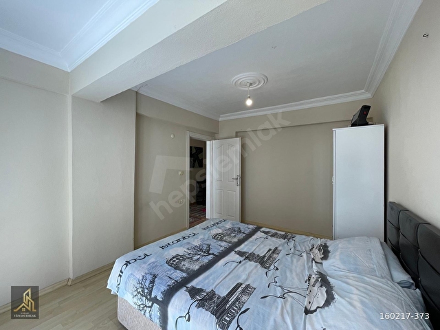 VİZYON EMLAKTAN DENİZE 100 MT MESAFEDE ARA KAT EŞYALI 2+1 DAİRE - Görsel 11