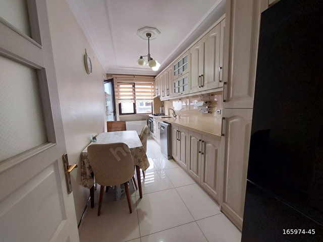 ANA CADDE ÜZERİNDE - METROYA 10 DK - GÜNEY CEPHE - 130M² - 3+1 - Görsel 6