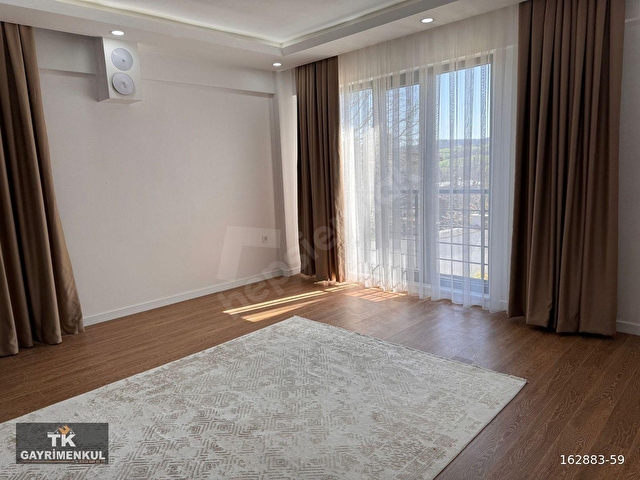 TK Gayrimenkul Sarıkaya köyünde 665 m² Sıfır Havuzlu Villa - Görsel 15