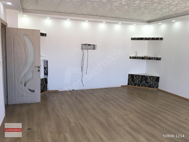 BARBAROSTA KİRALIK 170M2 OFİS KATI