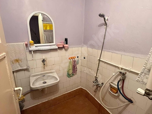 SAYGINDAN YEDİKULEDE SAHİLE YAKIN 2+1 85 M2 SATILIK DAİRE - Görsel 17