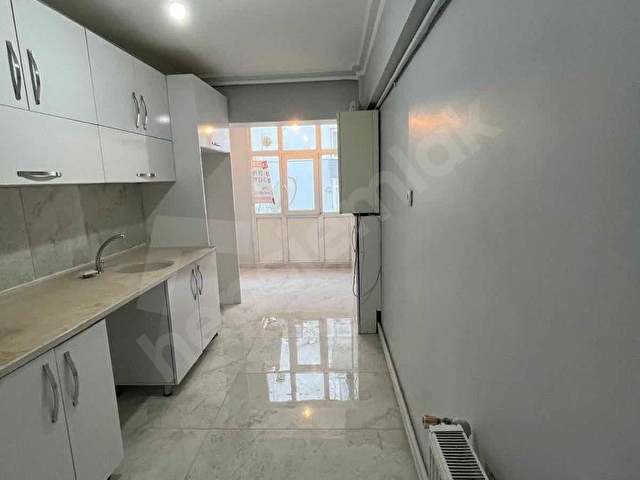 YUNUS EMRE CAD. PARALELİ YAPILI 3+1 KİRALIK DAİRE - Görsel 5